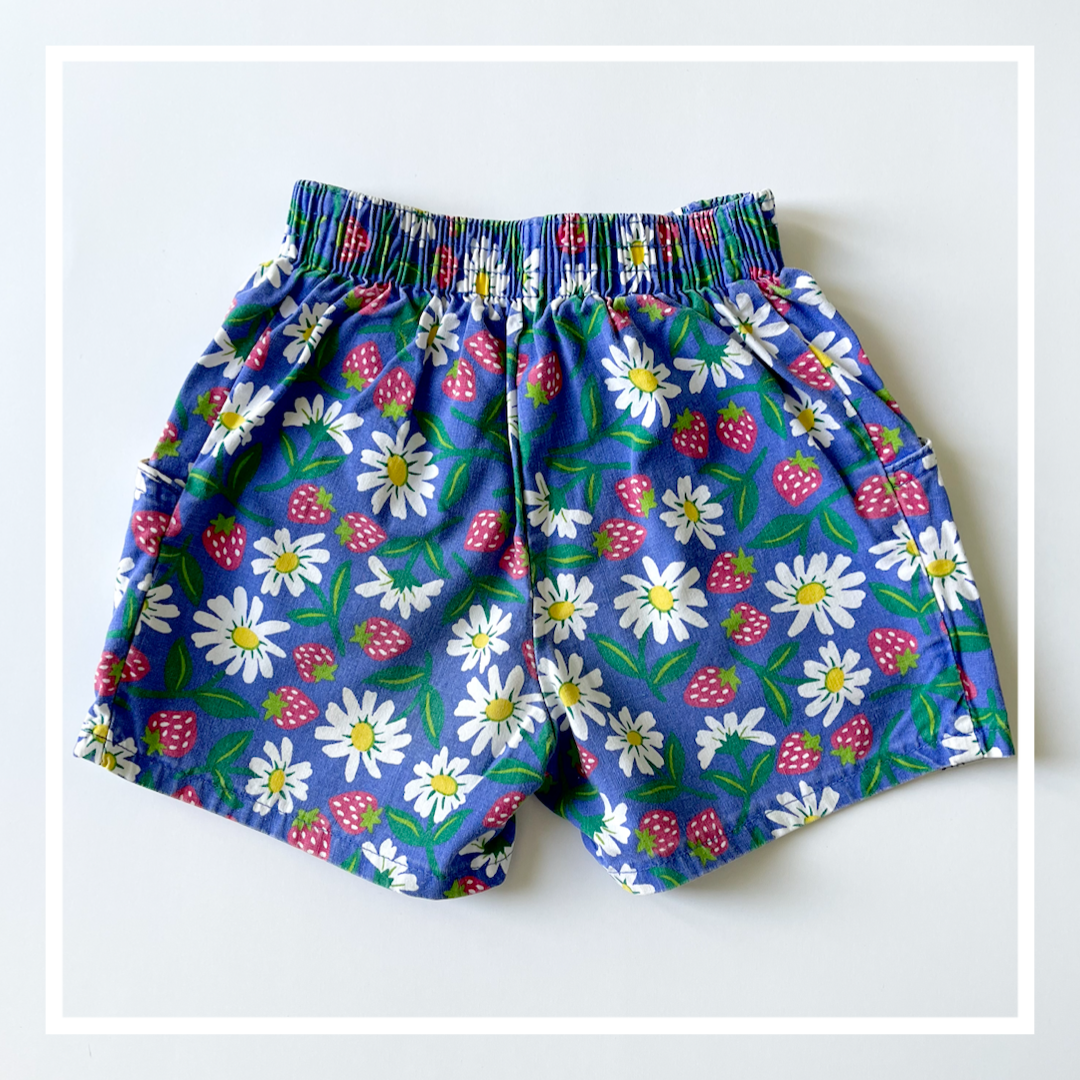 Vintage OshKosh Strawberry & Daisy Shorts 2T